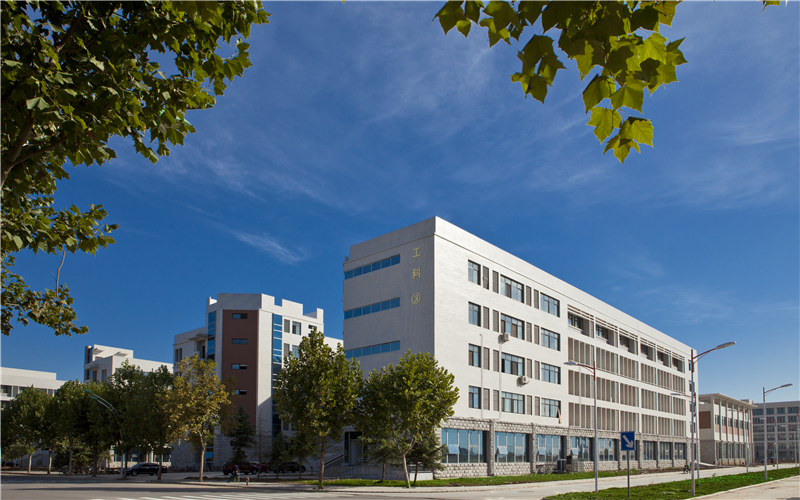 河南科技大学校园实景