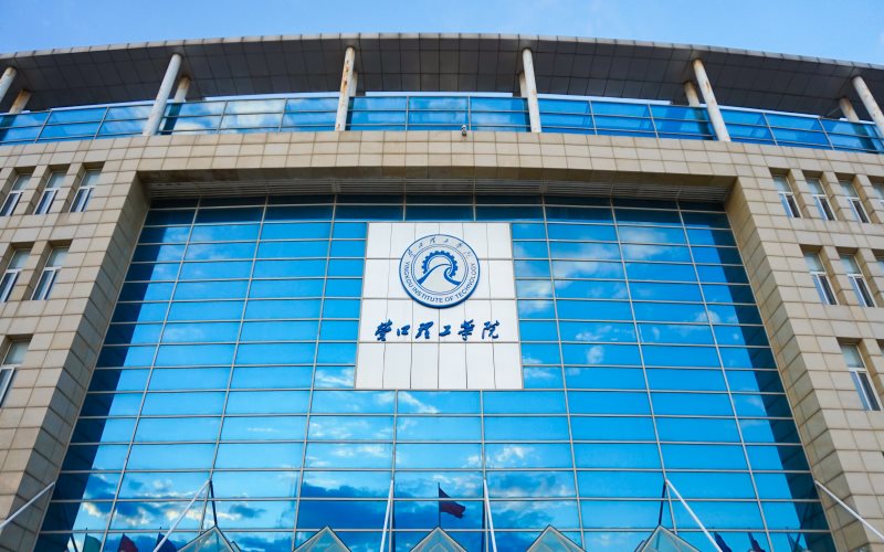 营口理工学院在广东的招生计划相关院校校园环境