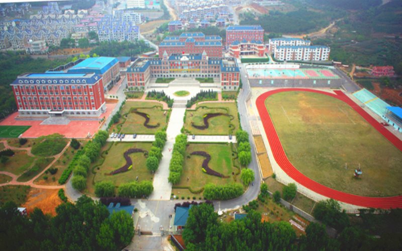 大连枫叶职业技术学院校园实景