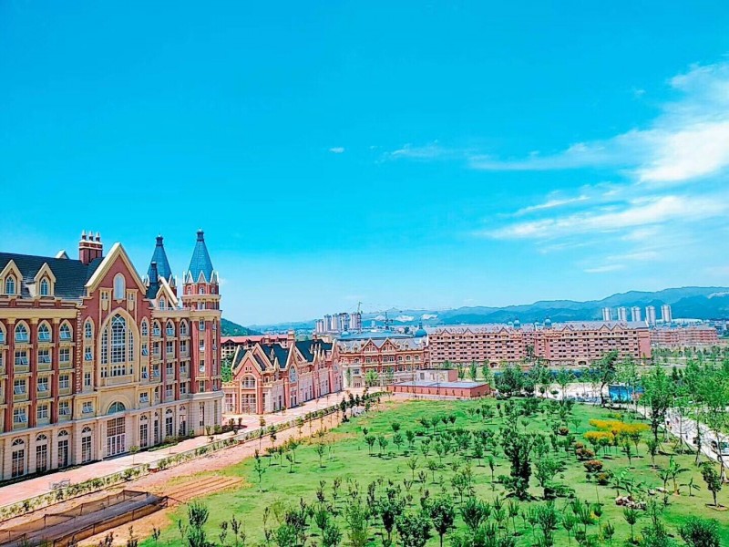 贵州黔南经济学院校园环境