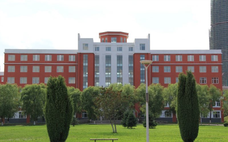黑龙江外国语学院校园实景