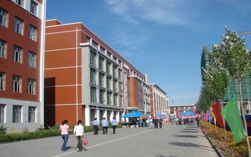松原职业技术学院校园实景