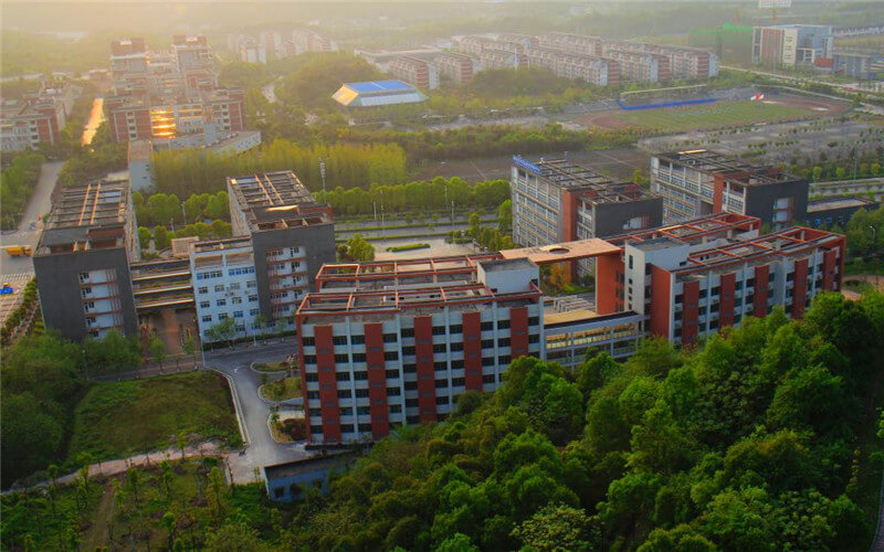 重庆医药高等专科学校校园实景