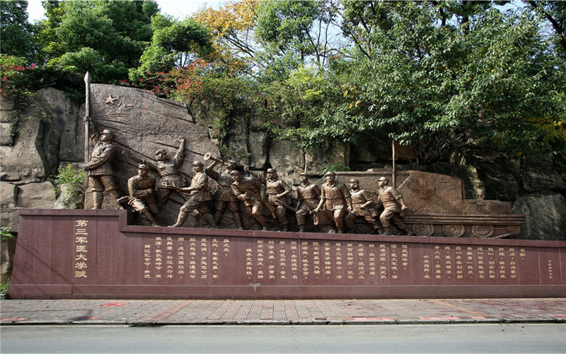 2026年中国人民解放军陆军军医大学王牌专业相关院校校园环境