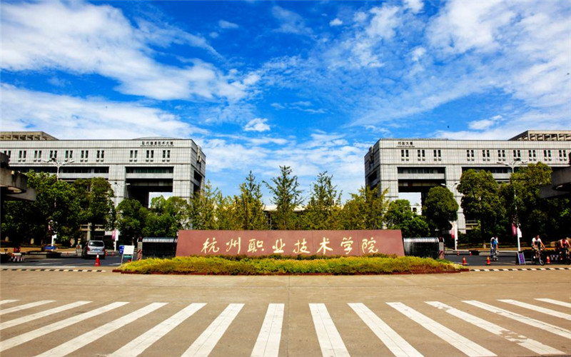 电梯工程技术专业相关院校校园环境