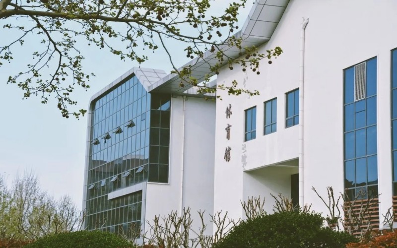 菏泽医学专科学校校园实景