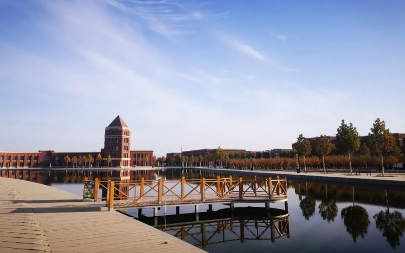 和田职业技术学院校园实景