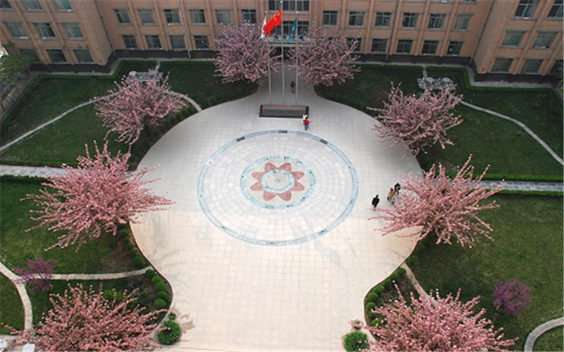 西安电力高等专科学校校园实景