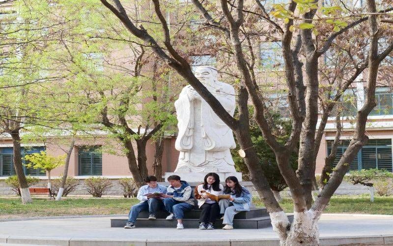 辽宁理工学院校园实景