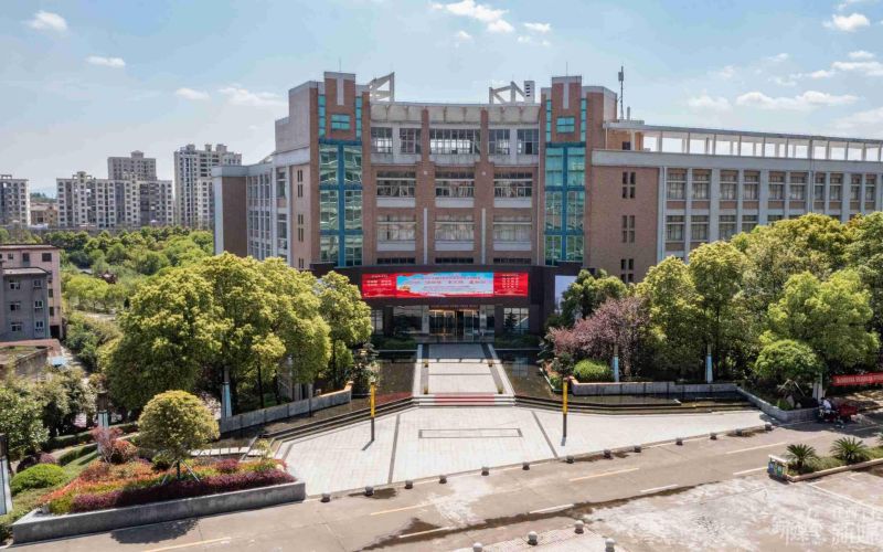 江西工程学院校园实景