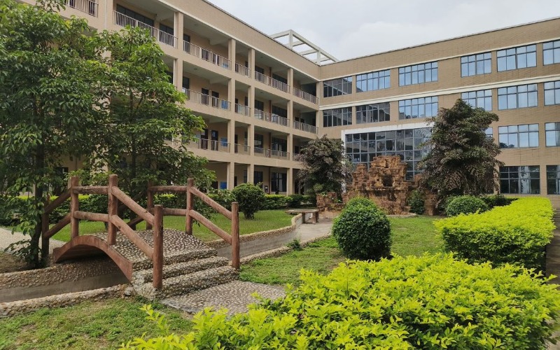 广西工业学院校园环境