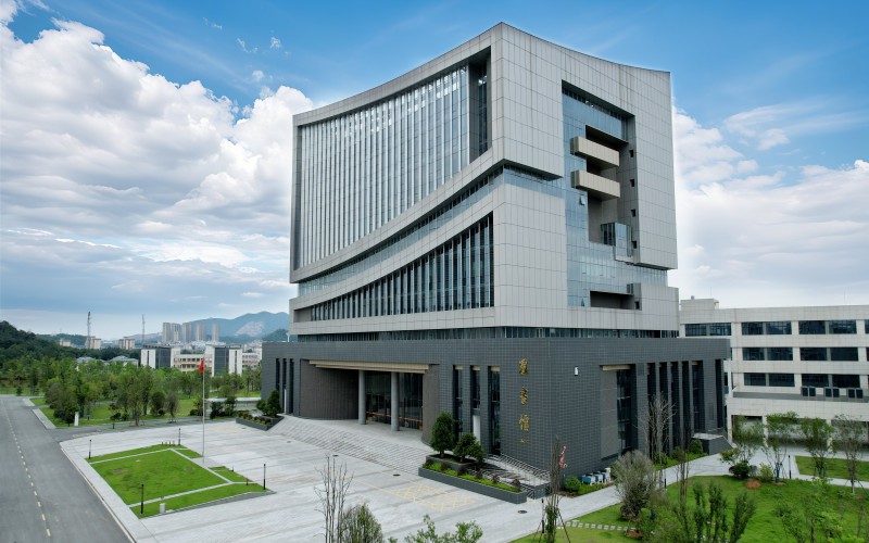 车联网通信技术专业院校校园环境