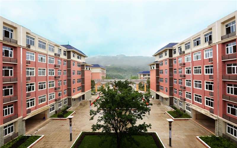 重庆青年职业技术学院校园实景