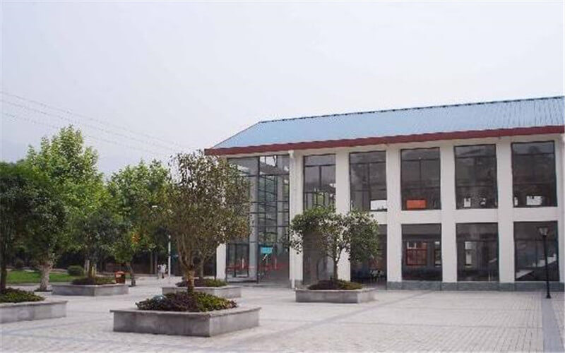 重庆青年职业技术学院校园实景