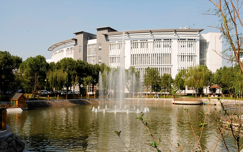 上海商学院校园实景