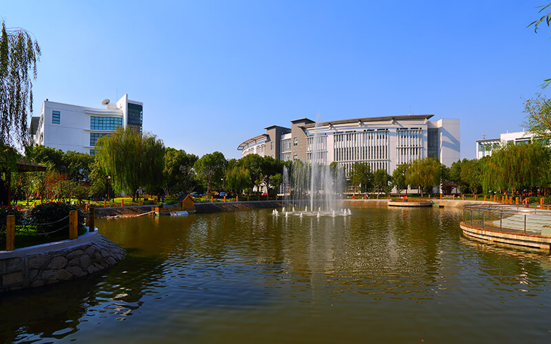 上海商学院校园实景