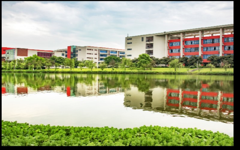 重庆开设电气自动化技术的大学相关院校校园环境