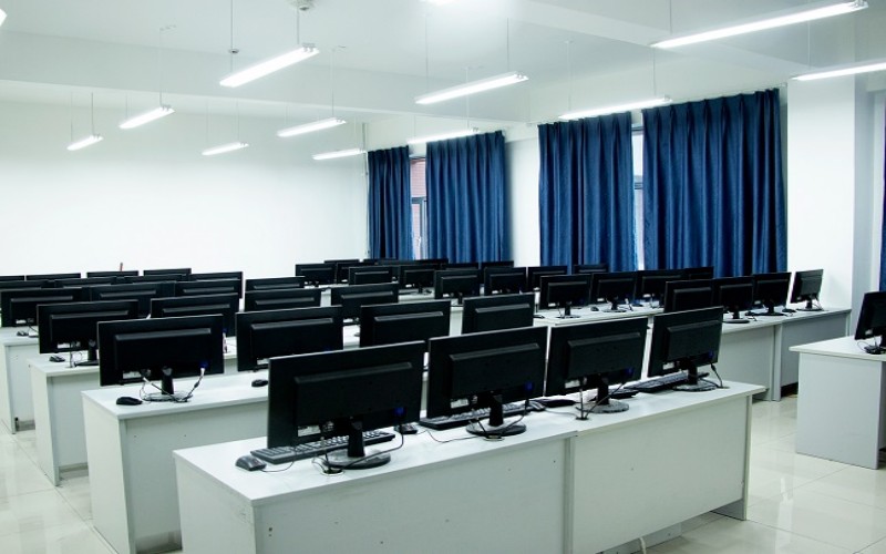 新疆师范高等专科学校校园实景