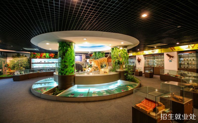 广东食品药品职业学院校园实景