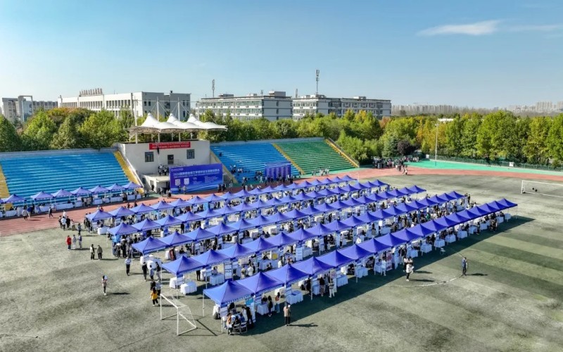 西安科技大学高新学院校园实景