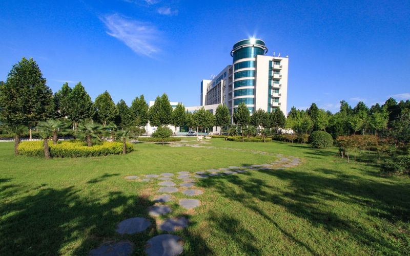 黄河科技学院校园实景