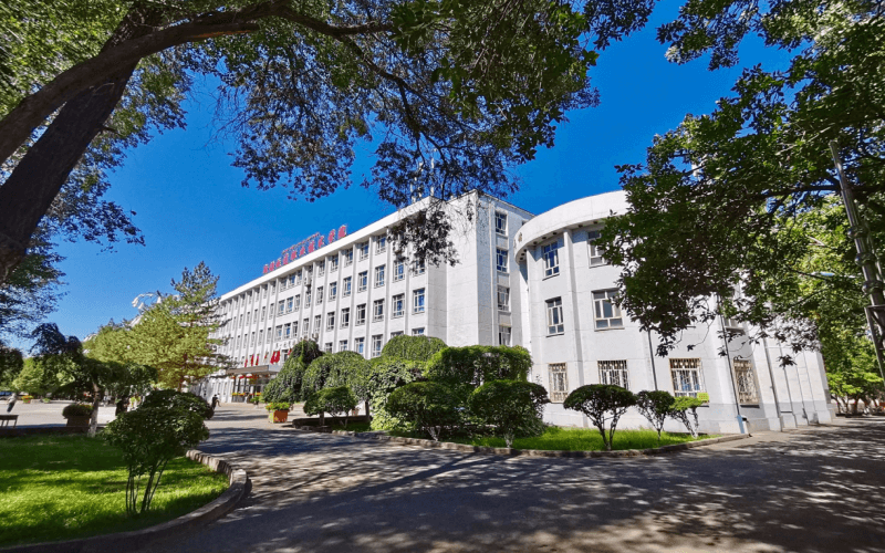 2026年新疆能源铁道职业技术大学在辽宁录取位次相关院校校园环境
