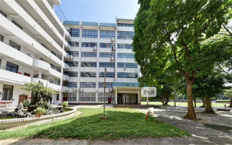 广西金融职业技术学院校园实景