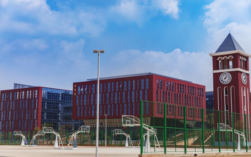 昆明理工大学津桥学院校园实景