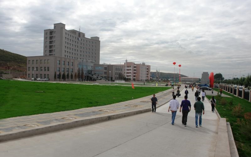 张家口职业技术学院校园实景