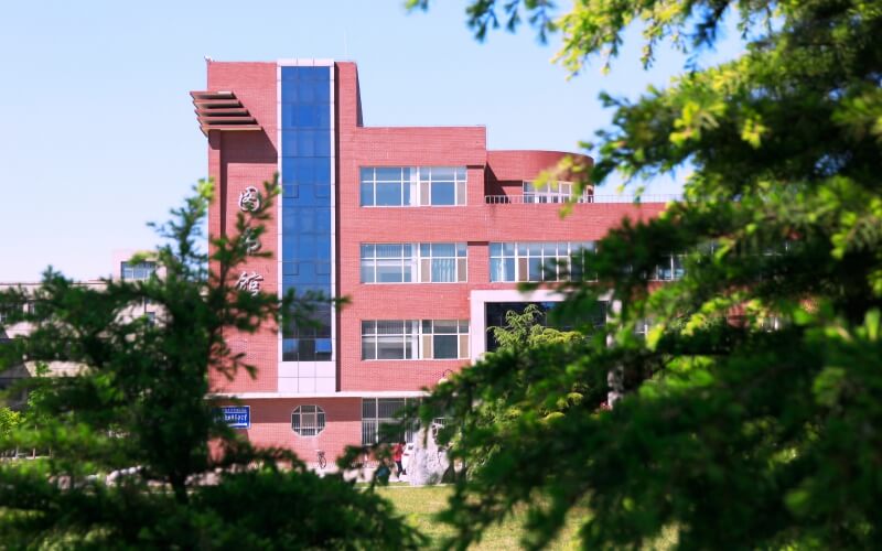 燕京理工学院校园实景