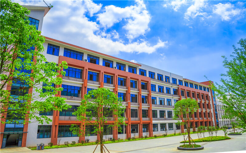 重庆财经职业学院校园实景