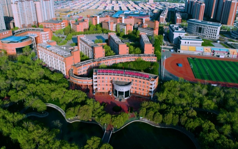 新疆工业职业技术大学校园实景