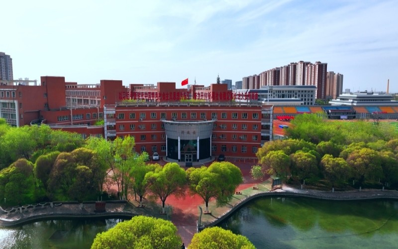 新疆工业职业技术大学校园环境