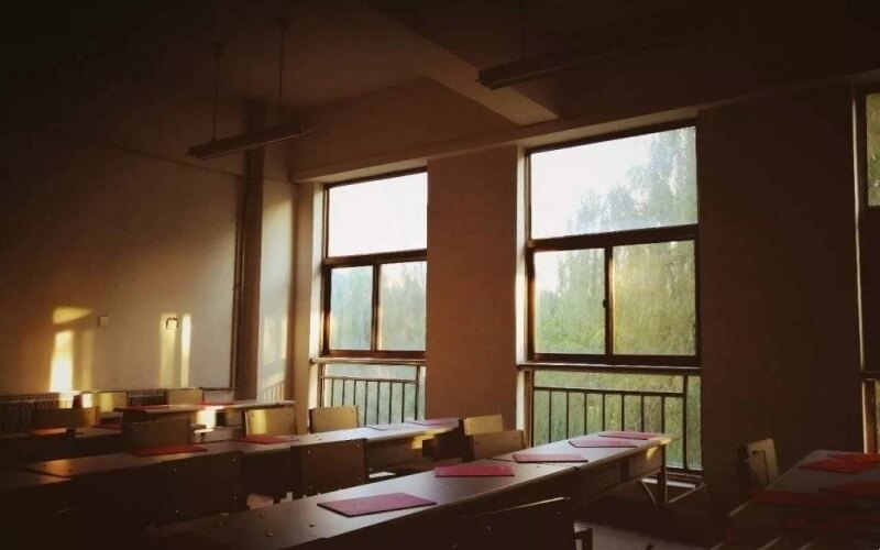 兰州财经大学校园实景