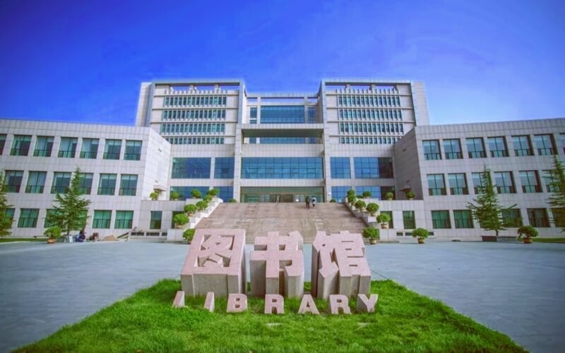 兰州财经大学校园实景