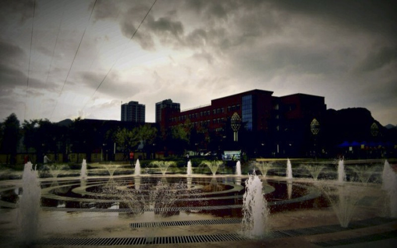 贵州工业职业技术大学校园实景