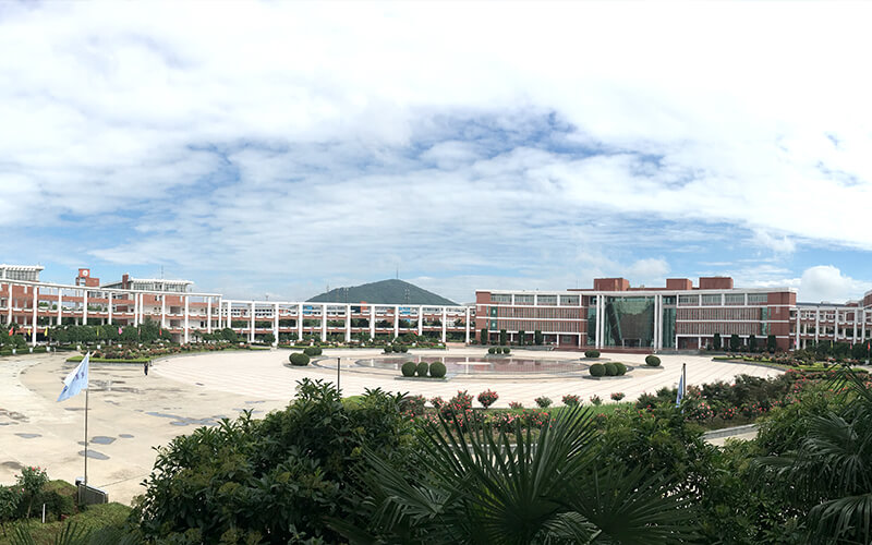 河南工业职业技术大学校园实景