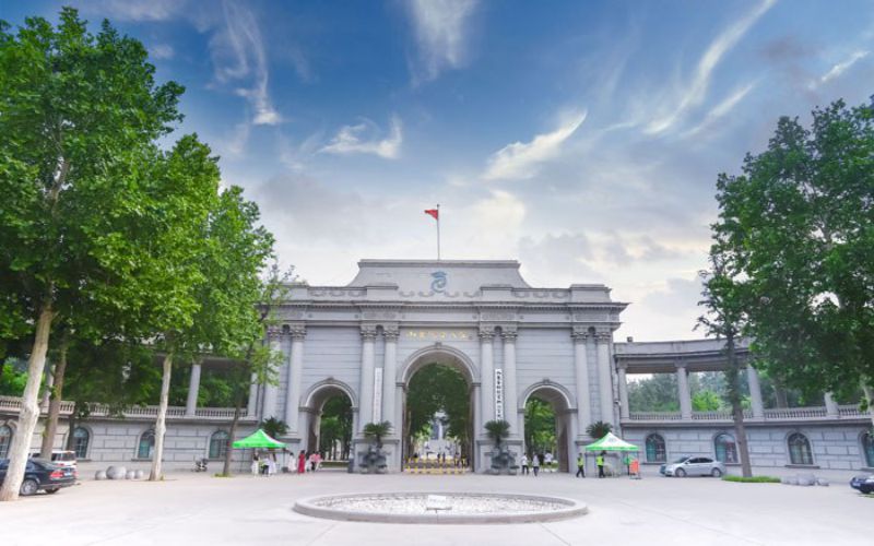 山东圣翰财贸职业学院校园环境