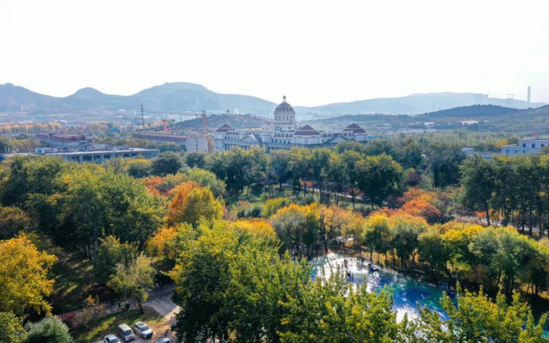 山东圣翰财贸职业学院校园实景