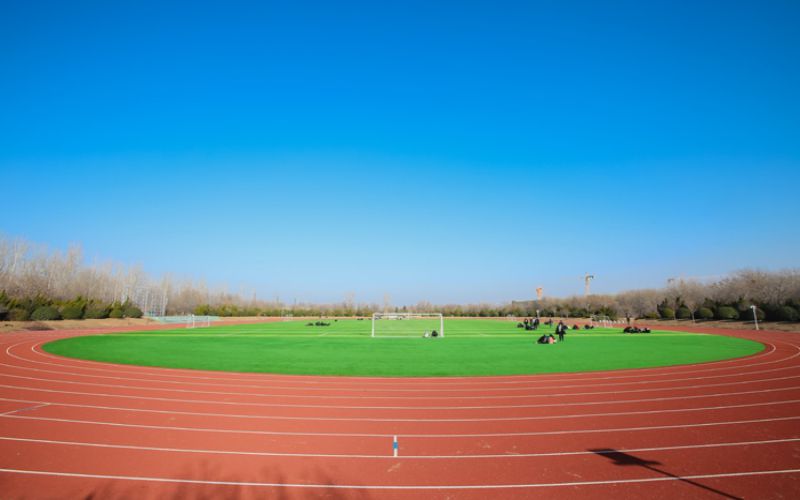 山东圣翰财贸职业学院校园实景