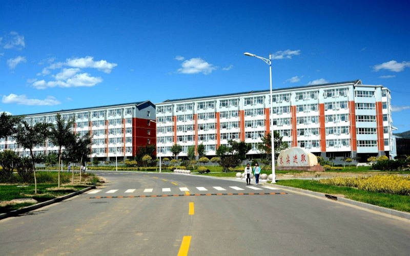 河北建筑工程学院校园实景