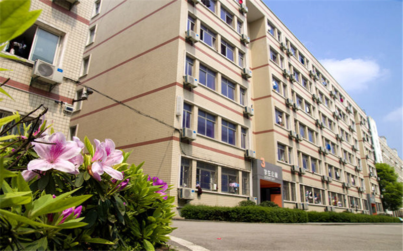 湖南电气职业技术学院校园实景