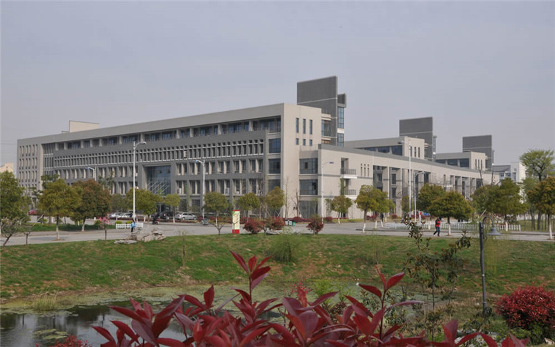 安徽工业大学校园实景