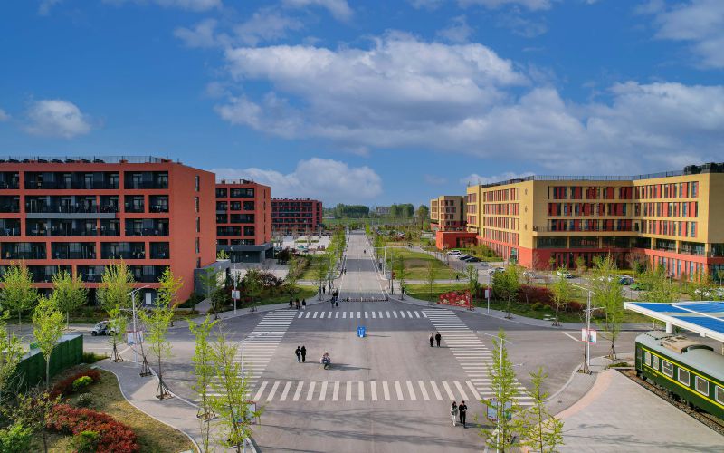 山东文化产业职业学院校园实景
