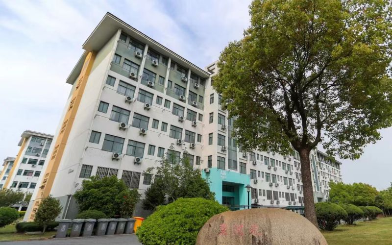 湖州师范大学在江苏的招生计划相关院校校园环境