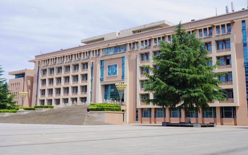 陕西工商职业学院校园实景