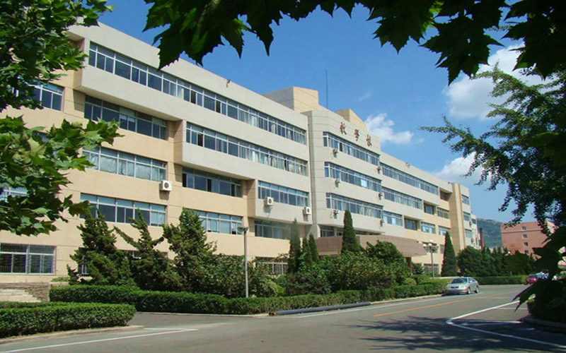 辽宁轻工职业学院校园实景