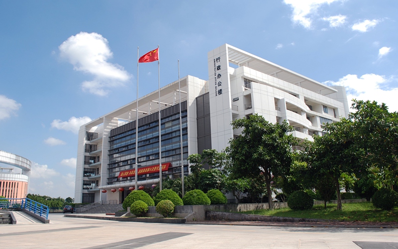广东医科大学校园环境